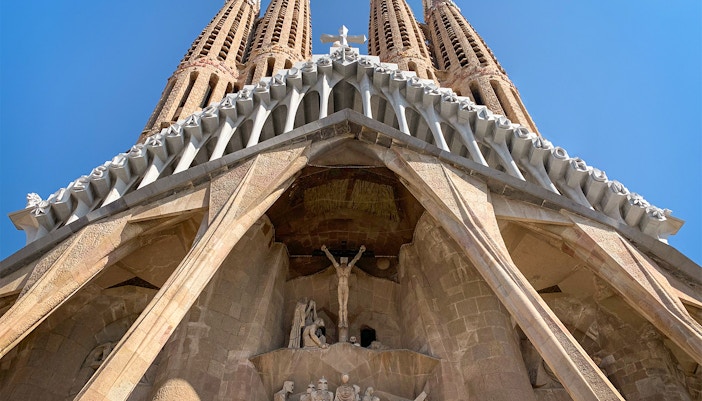 Discover The Mesmerizing Sagrada Familia Glory Facade discover-the-mesmerizing-sagrada-familia-glory-facade